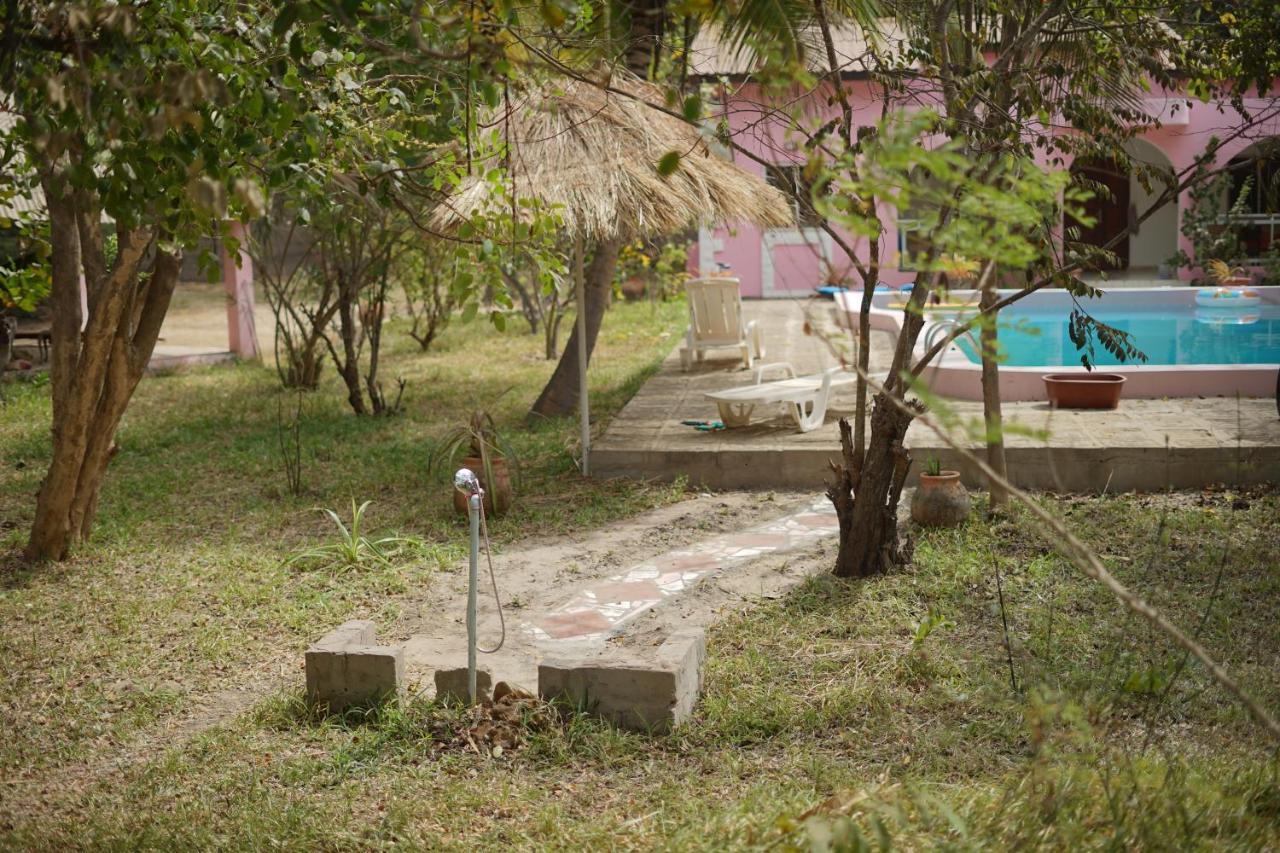 Villa Amarant - Private Garden With Pool Retreat Sanyang Ngoại thất bức ảnh